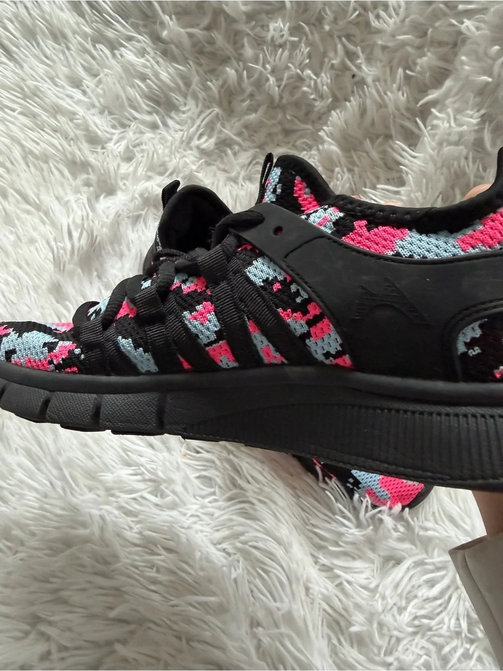 NWOT Women’s Size 10 Knit Sneakers Pink Blue Black Camo Athletic Shoes